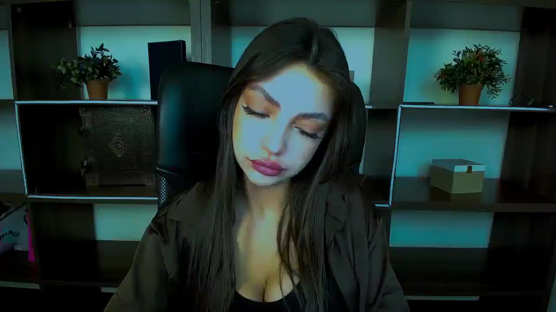 Gallery image thumbnail from Lexi_Jos's myfreecams stream on, 04/27/2025, 16:40 image 4 of 20