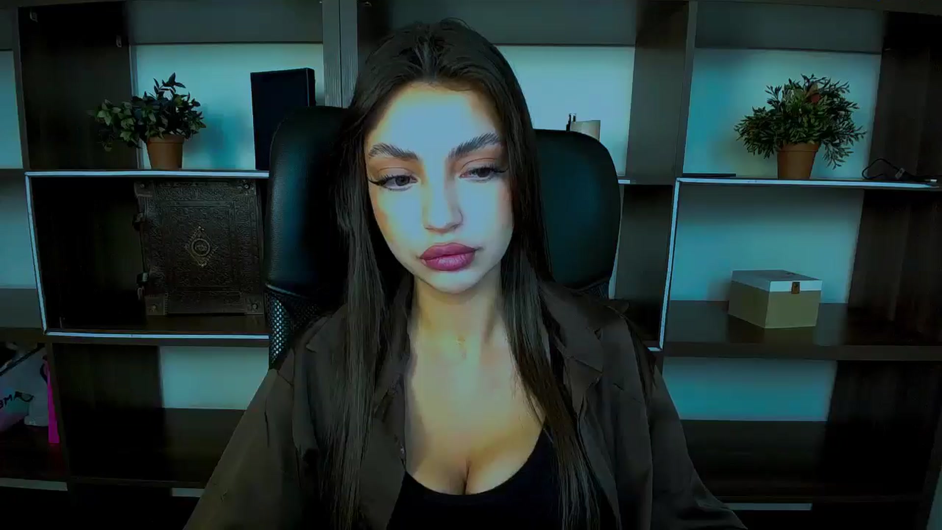 Gallery image thumbnail from Lexi_Jos's myfreecams stream on, 04/27/2025, 16:40 image 3 of 20