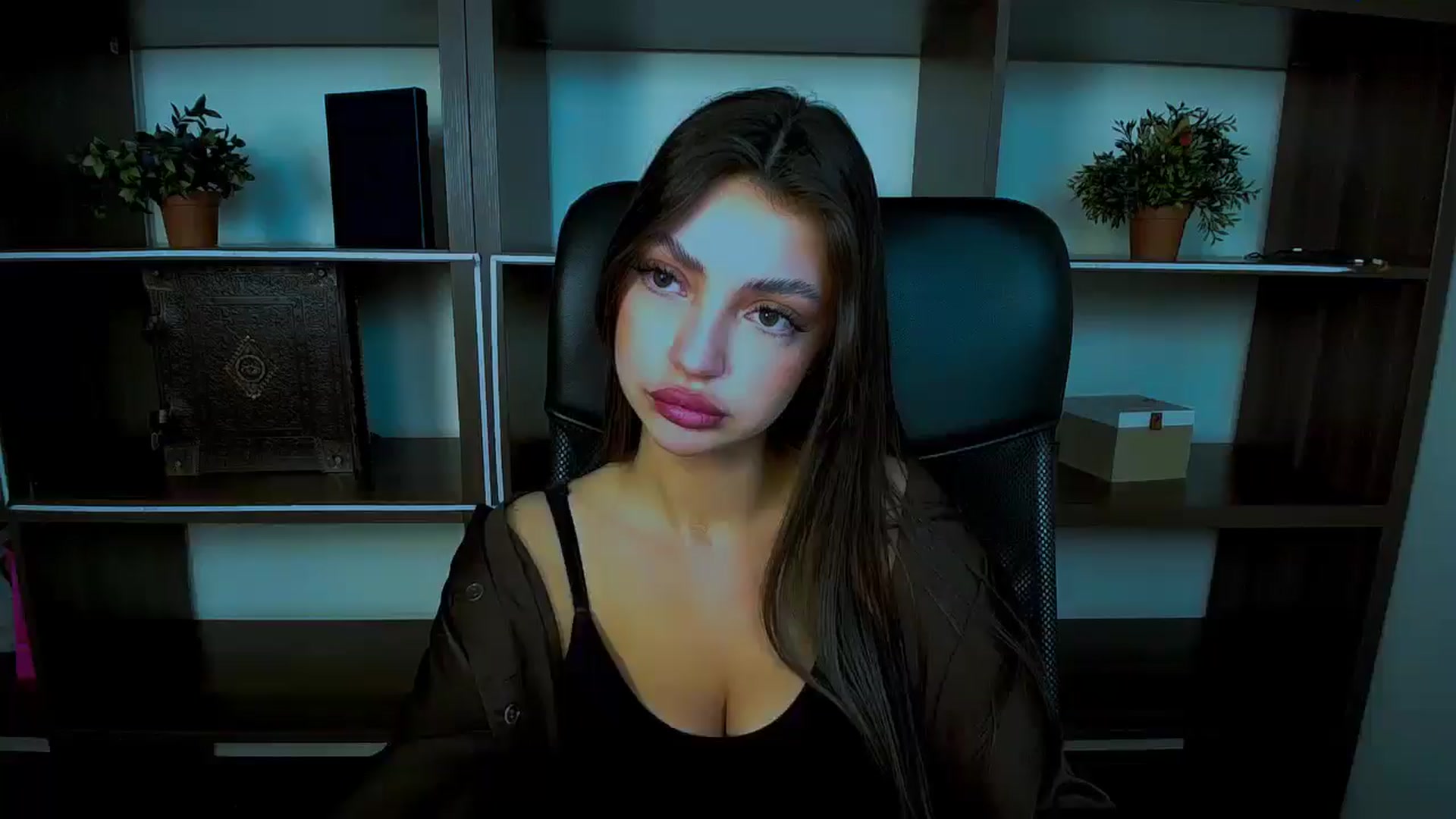 Gallery image thumbnail from Lexi_Jos's myfreecams stream on, 04/27/2025, 19:13 image 12 of 20
