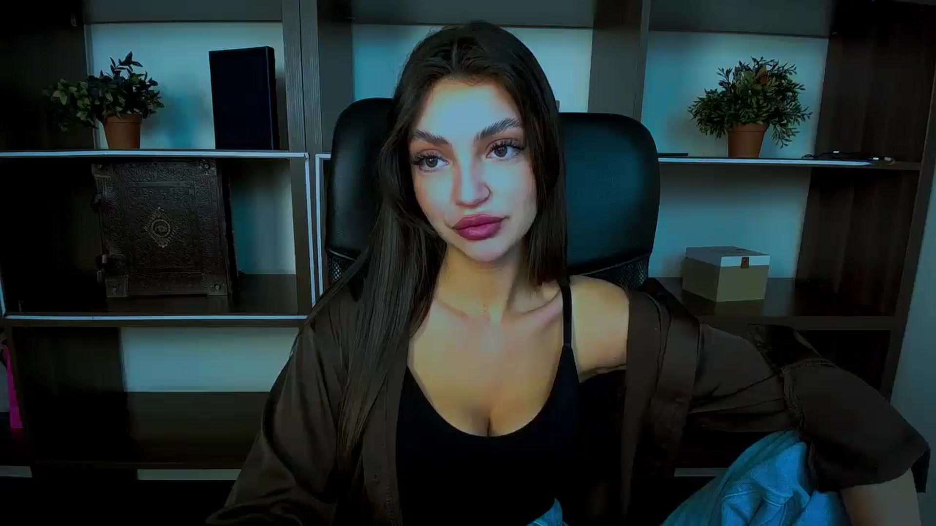 Gallery image thumbnail from Lexi_Jos's myfreecams stream on, 04/27/2025, 19:13 image 6 of 20