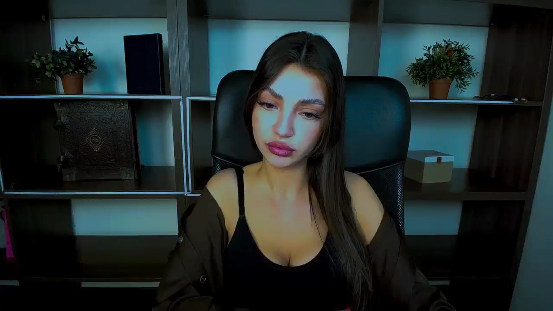 Gallery image thumbnail from Lexi_Jos's myfreecams stream on, 04/27/2025, 19:13 image 19 of 20