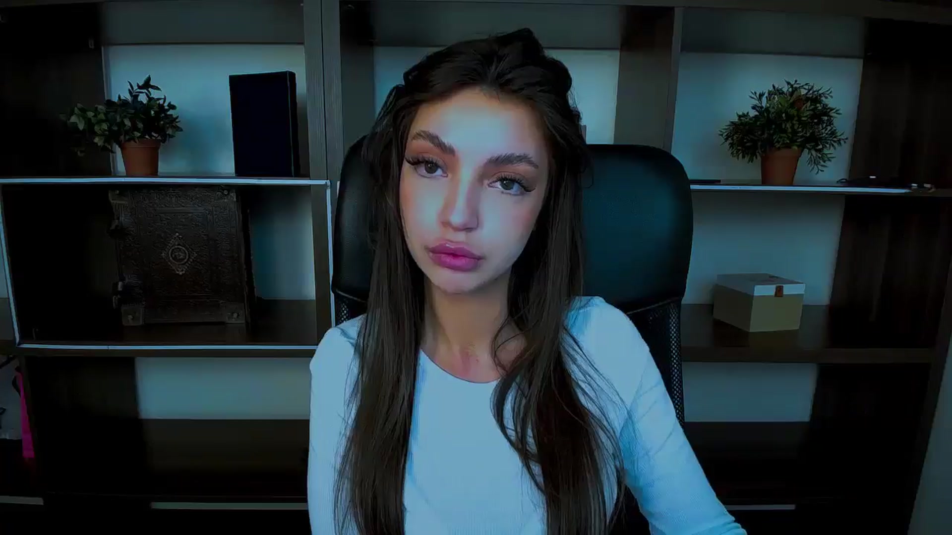 Gallery image thumbnail from Lexi_Jos's myfreecams stream on, 04/28/2025, 12:27 image 18 of 20