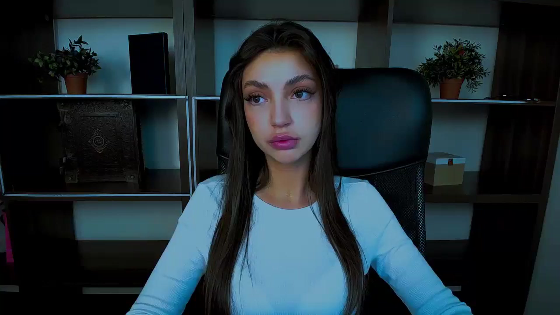 Gallery image thumbnail from Lexi_Jos's myfreecams stream on, 04/28/2025, 12:27 image 10 of 20