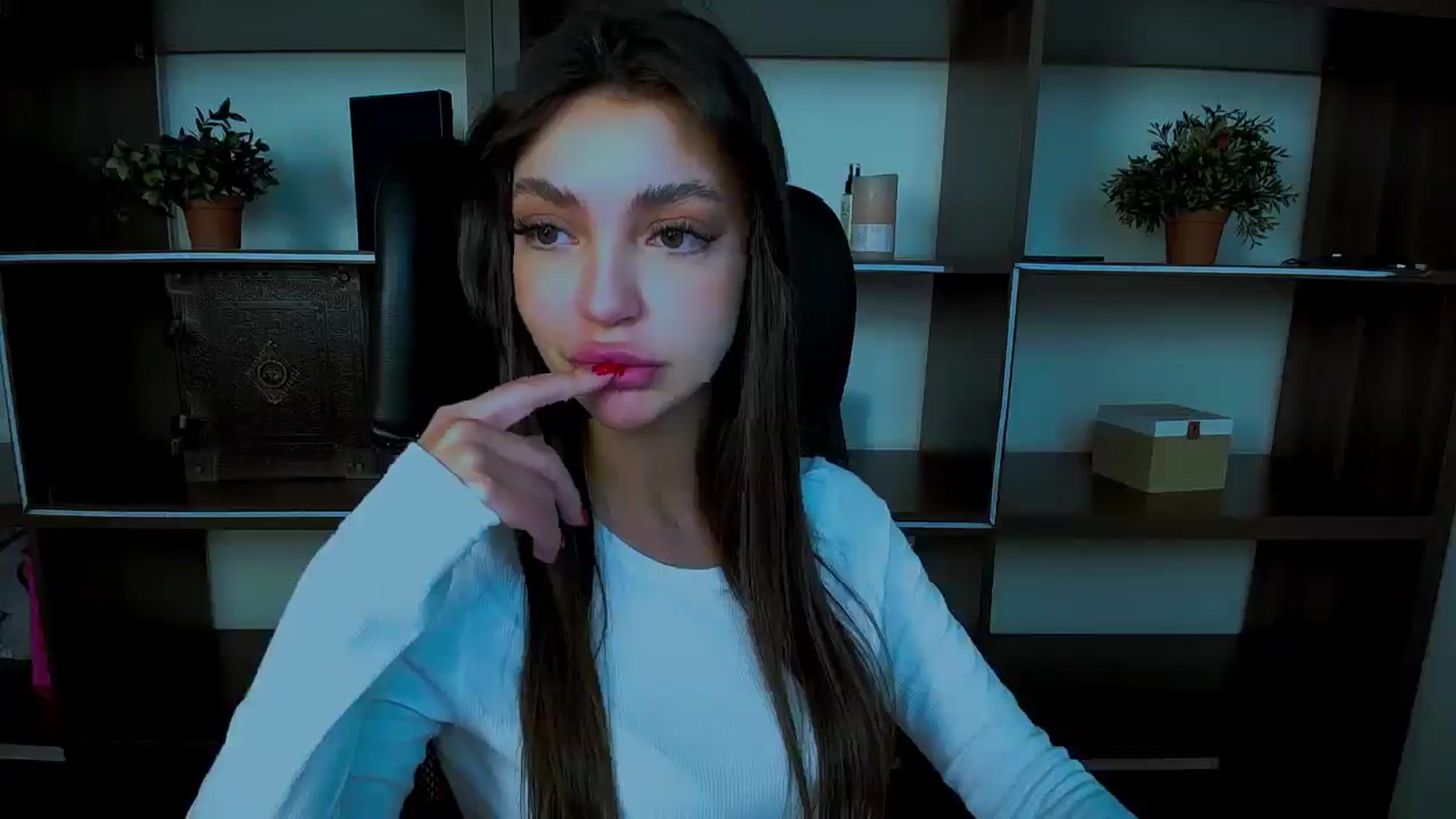 Gallery image thumbnail from Lexi_Jos's myfreecams stream on, 04/28/2025, 18:35 image 8 of 20
