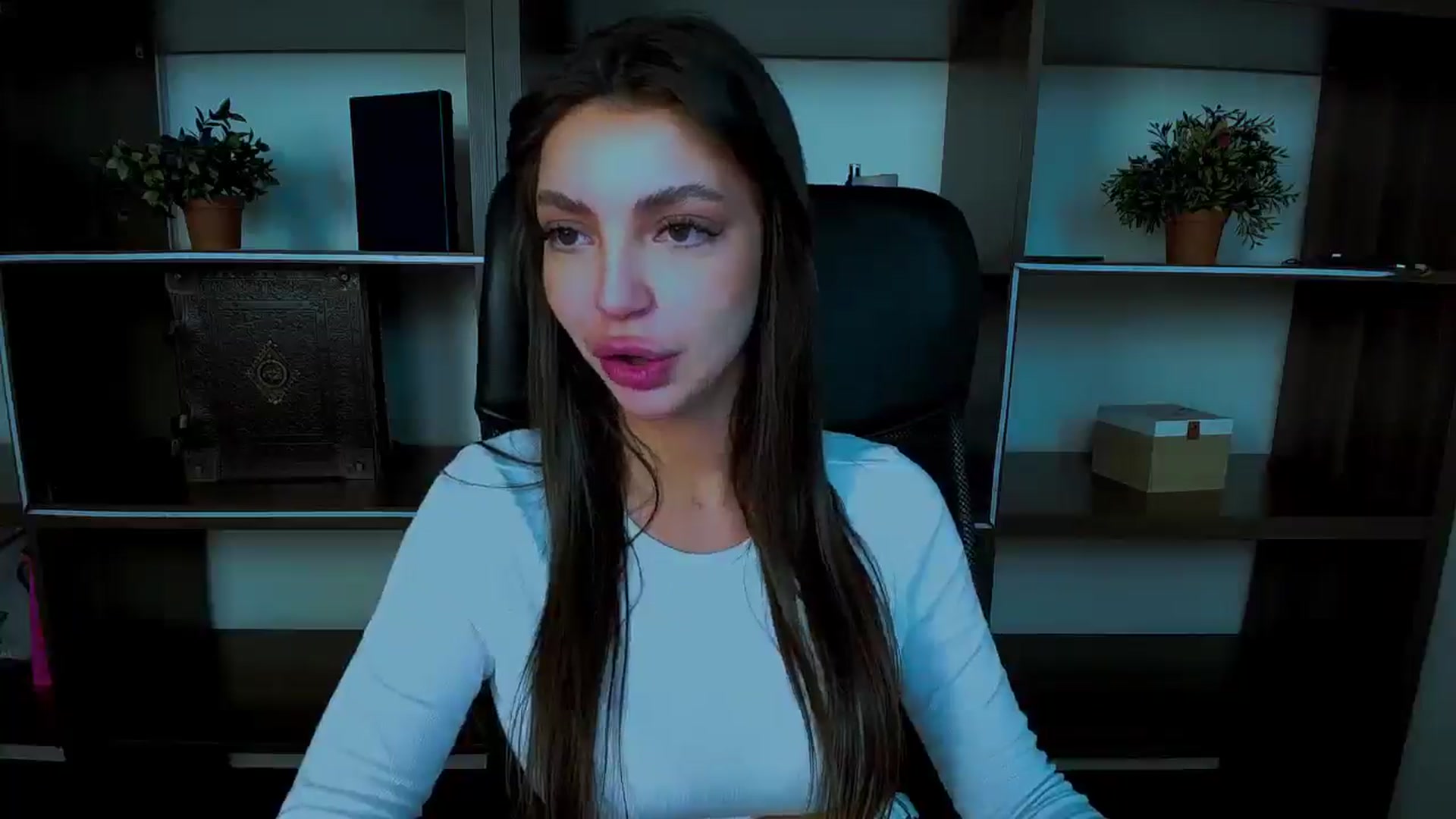 Gallery image thumbnail from Lexi_Jos's myfreecams stream on, 04/28/2025, 18:35 image 7 of 20