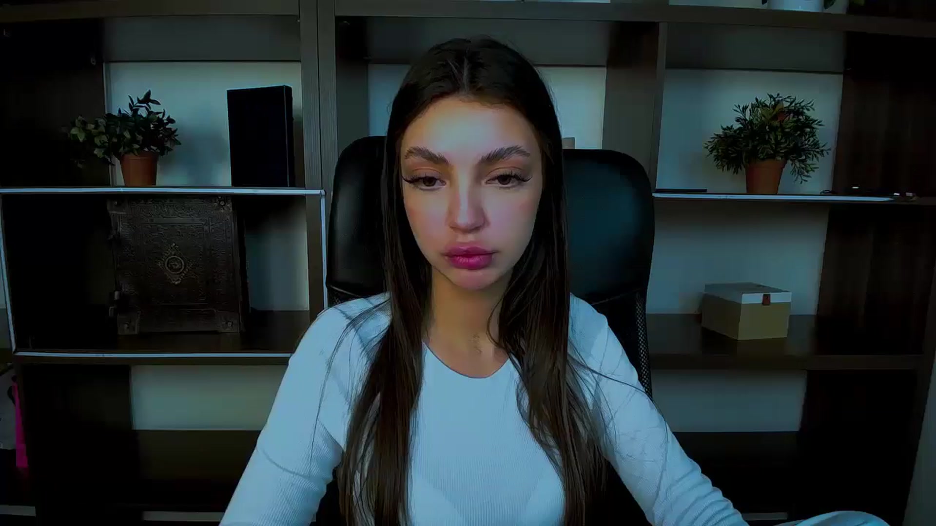 Gallery image thumbnail from Lexi_Jos's myfreecams stream on, 04/28/2025, 18:35 image 19 of 20
