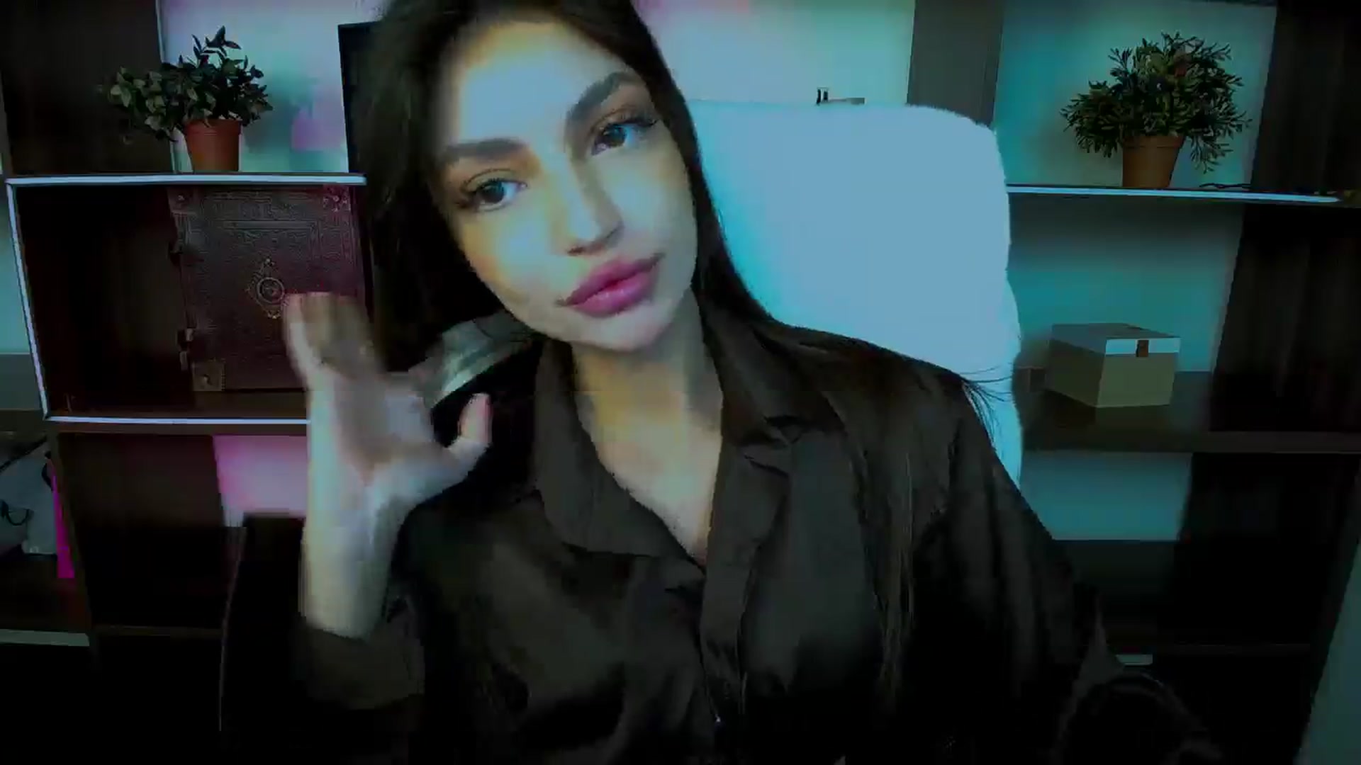 Gallery image thumbnail from Lexi_Jos's myfreecams stream on, 05/01/2025, 15:44 image 14 of 20