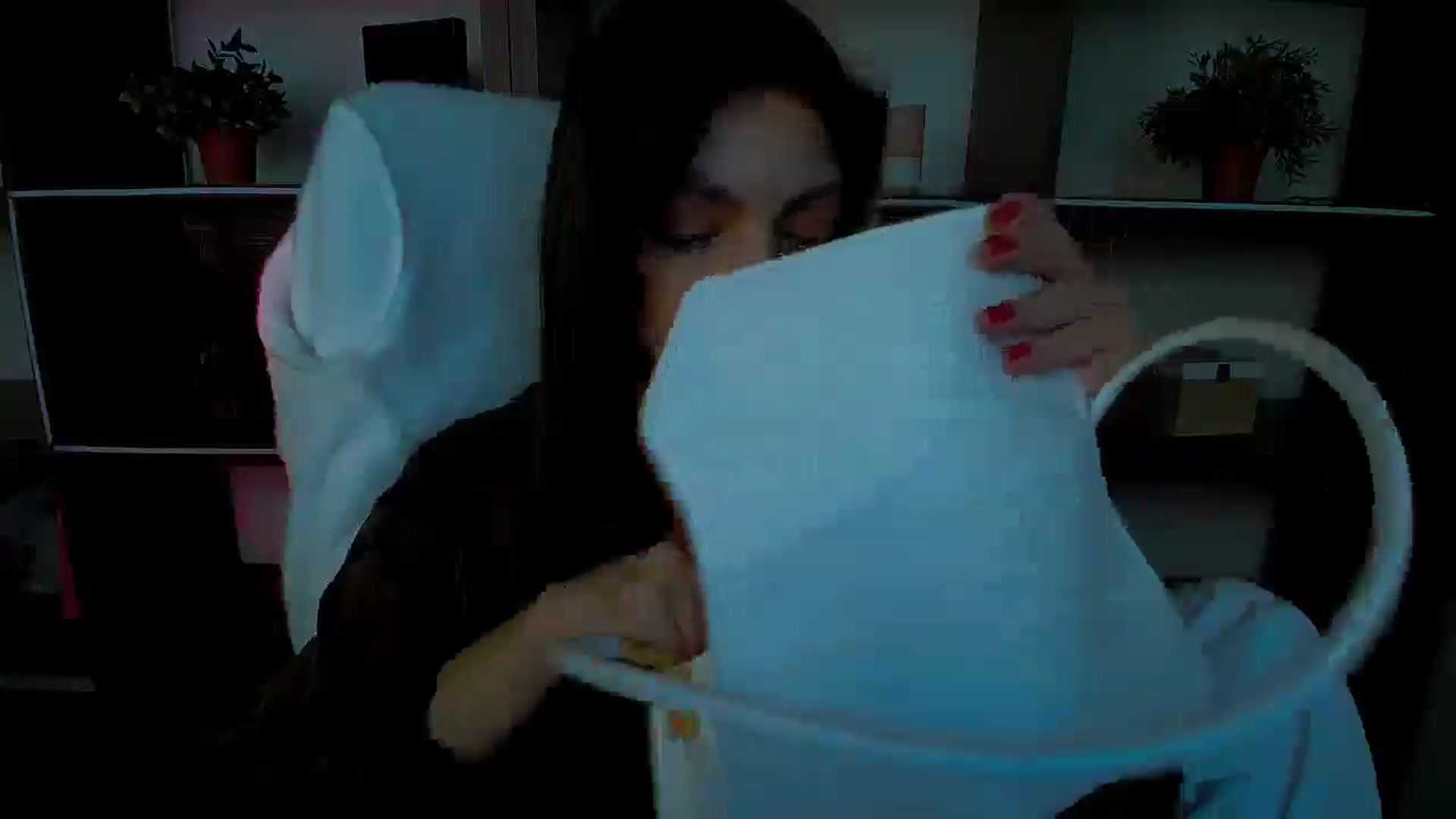 Gallery image thumbnail from Lexi_Jos's myfreecams stream on, 05/01/2025, 15:44 image 13 of 20
