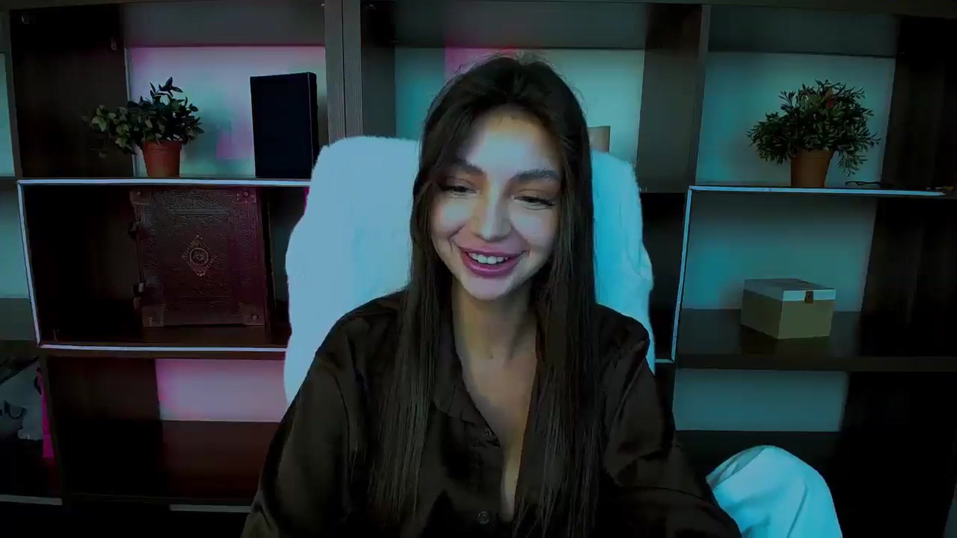 Gallery image thumbnail from Lexi_Jos's myfreecams stream on, 05/01/2025, 15:44 image 17 of 20