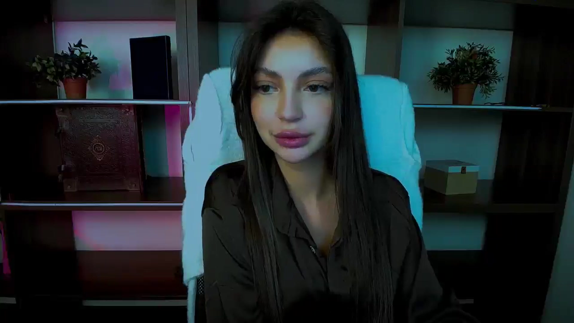 Gallery image thumbnail from Lexi_Jos's myfreecams stream on, 05/01/2025, 17:03 image 17 of 20