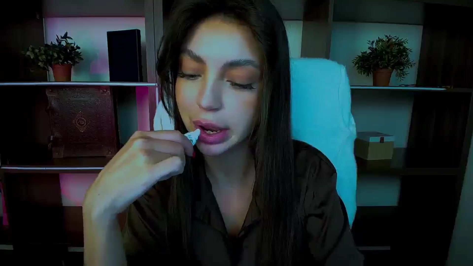 Gallery image thumbnail from Lexi_Jos's myfreecams stream on, 05/01/2025, 17:03 image 14 of 20