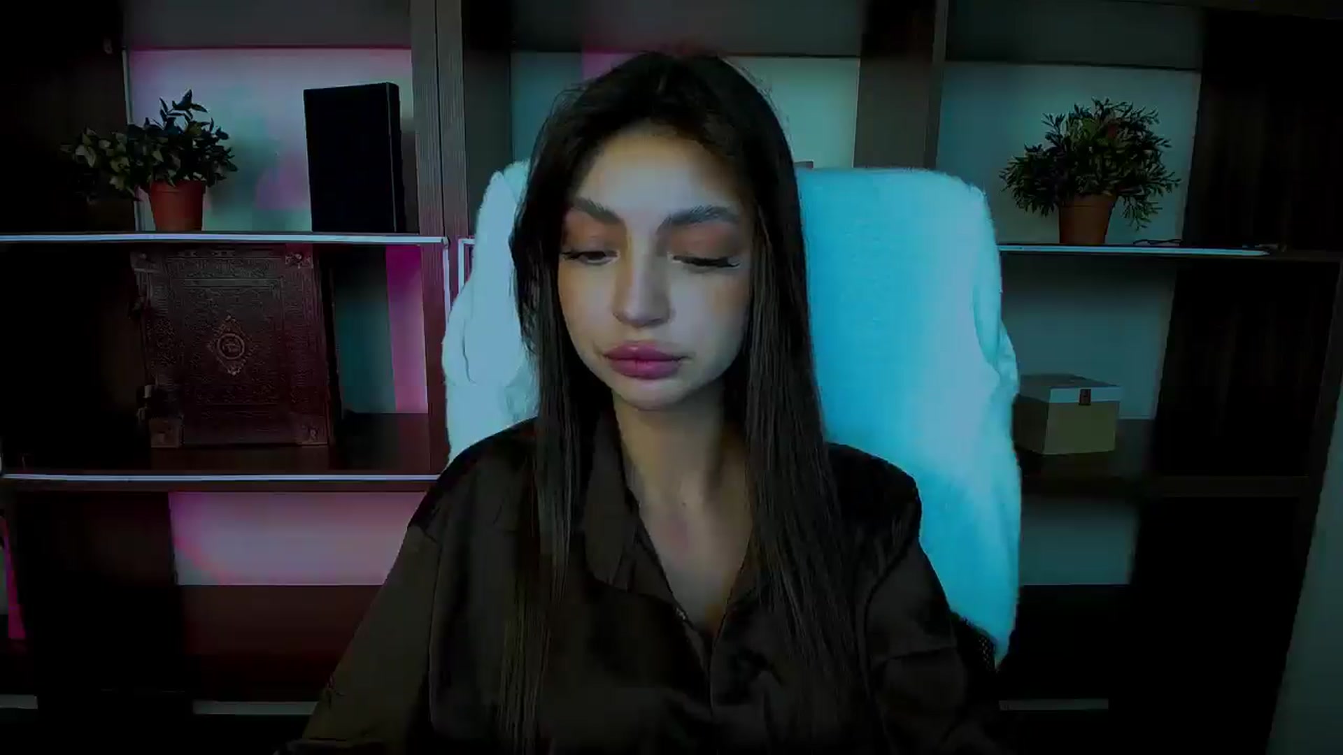 Gallery image thumbnail from Lexi_Jos's myfreecams stream on, 05/01/2025, 17:03 image 10 of 20