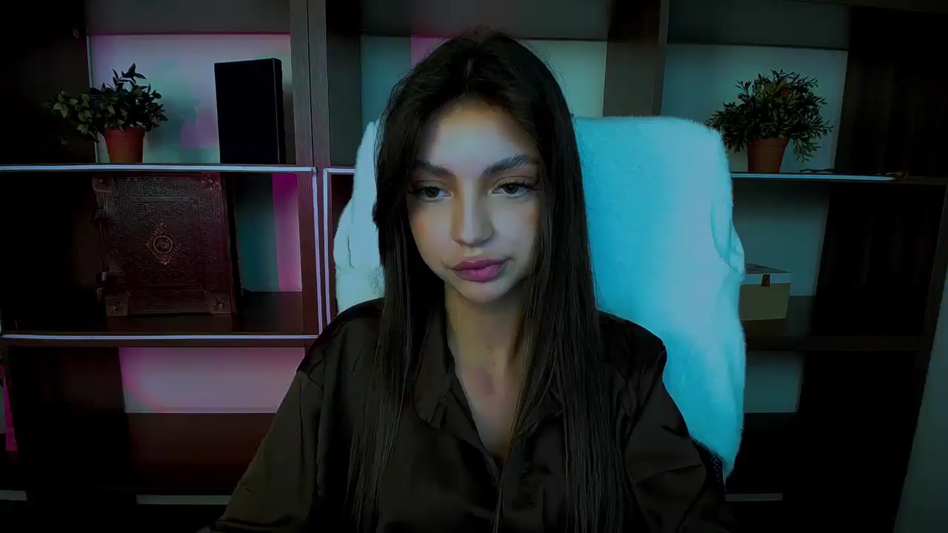 Gallery image thumbnail from Lexi_Jos's myfreecams stream on, 05/01/2025, 17:03 image 7 of 20