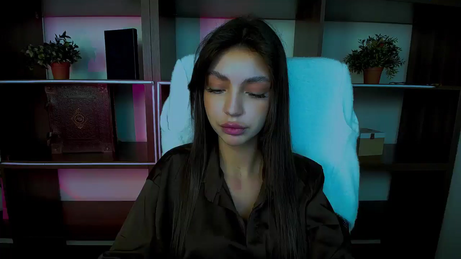 Gallery image thumbnail from Lexi_Jos's myfreecams stream on, 05/01/2025, 17:03 image 9 of 20