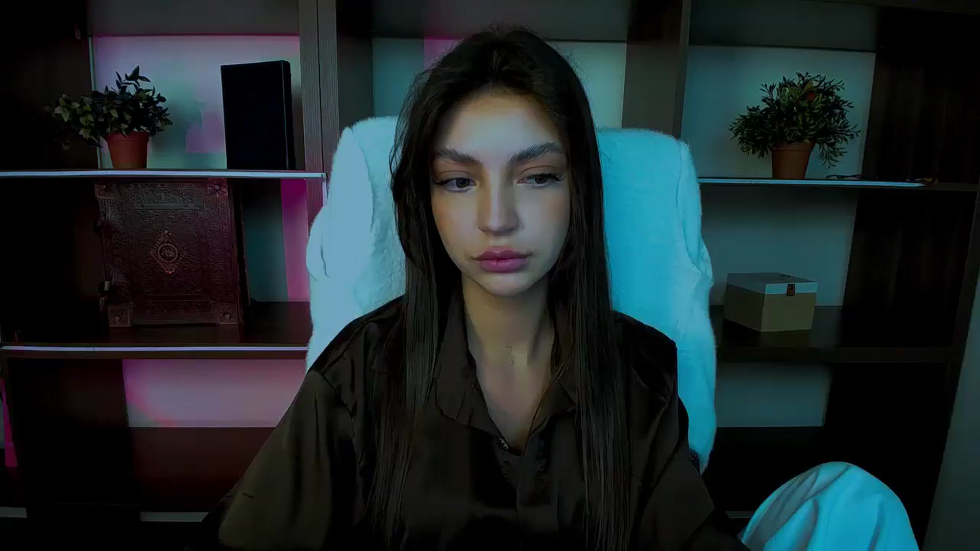 Gallery image thumbnail from Lexi_Jos's myfreecams stream on, 05/01/2025, 17:03 image 19 of 20