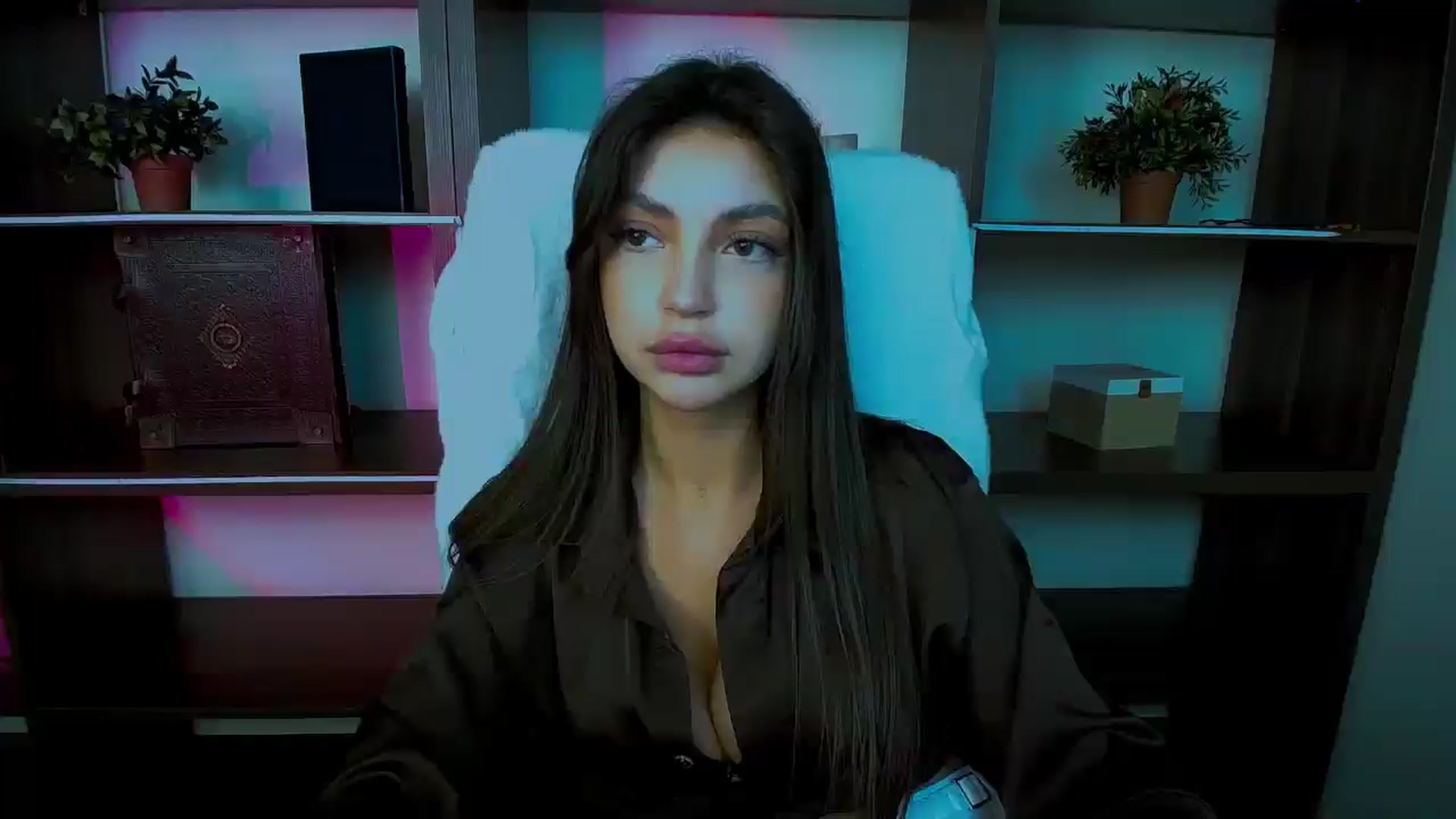 Gallery image thumbnail from Lexi_Jos's myfreecams stream on, 05/01/2025, 18:43 image 15 of 20