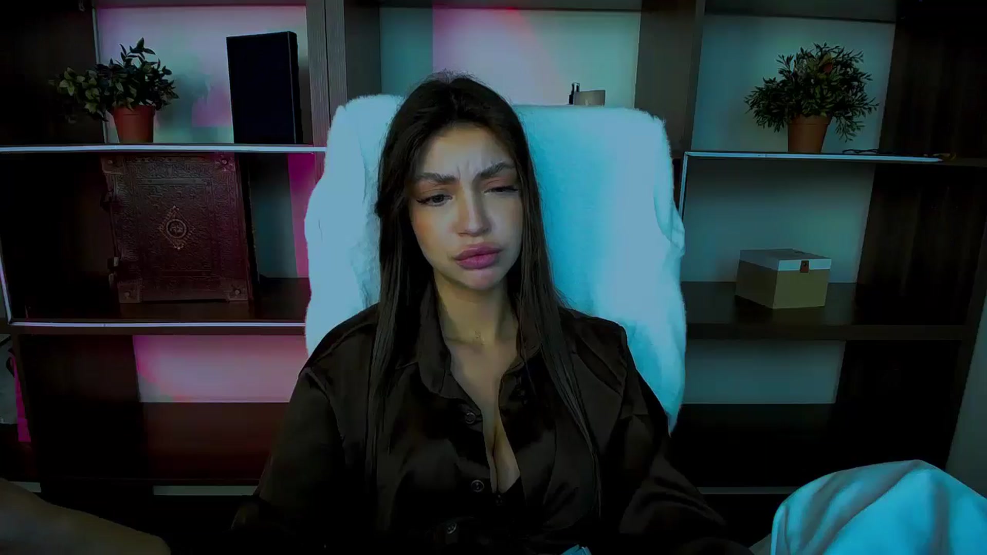 Gallery image thumbnail from Lexi_Jos's myfreecams stream on, 05/01/2025, 18:43 image 13 of 20