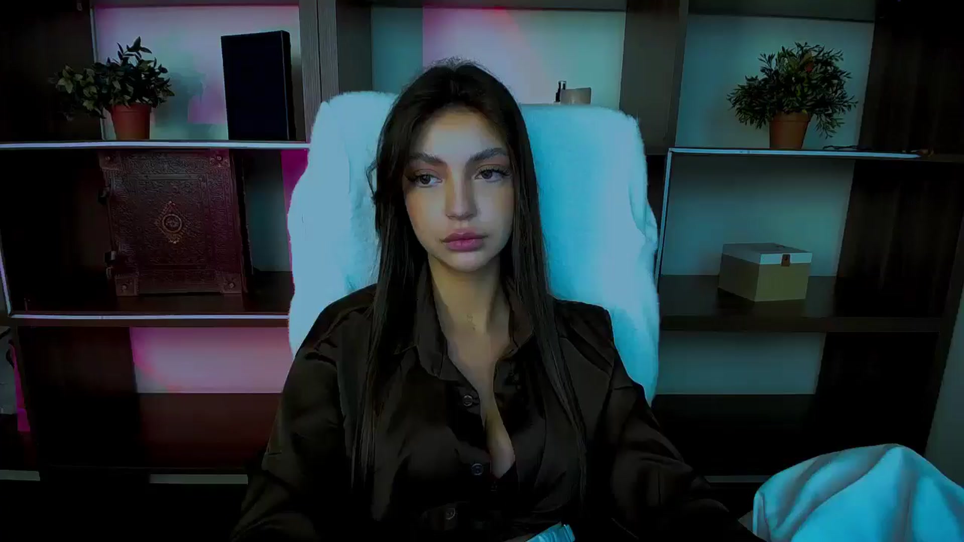 Gallery image thumbnail from Lexi_Jos's myfreecams stream on, 05/01/2025, 18:43 image 12 of 20