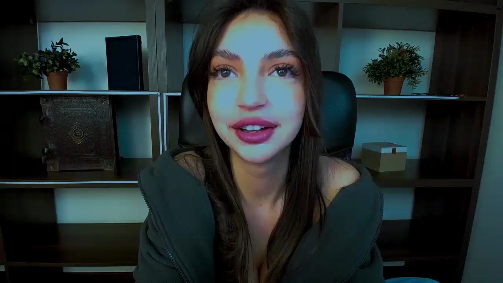 Gallery image thumbnail from Lexi_Jos's myfreecams stream on, 05/02/2025, 13:37 image 3 of 20