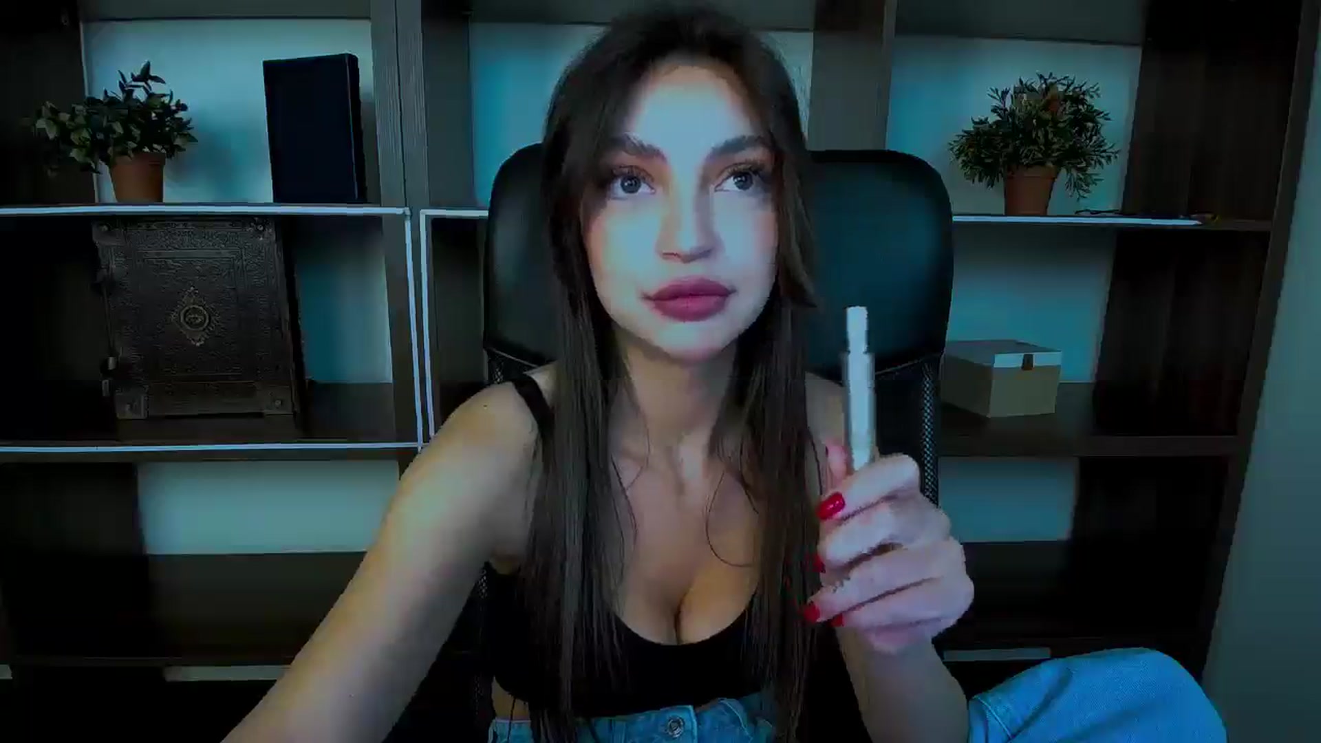 Gallery image thumbnail from Lexi_Jos's myfreecams stream on, 05/02/2025, 13:37 image 2 of 20