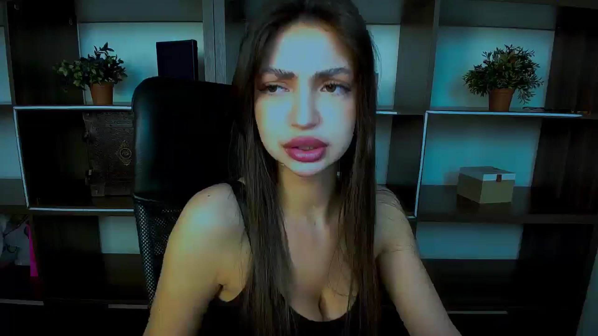 Gallery image thumbnail from Lexi_Jos's myfreecams stream on, 05/02/2025, 19:44 image 5 of 20