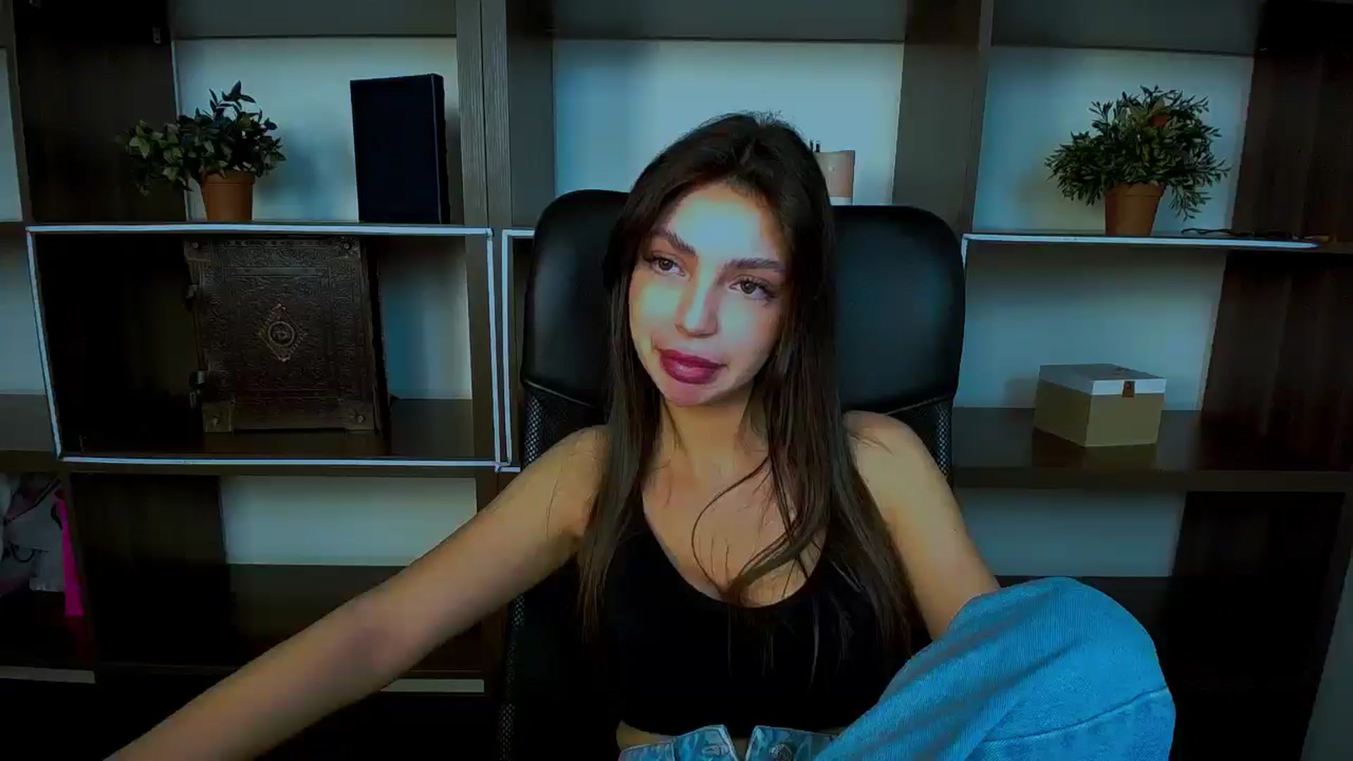 Gallery image thumbnail from Lexi_Jos's myfreecams stream on, 05/02/2025, 19:44 image 7 of 20