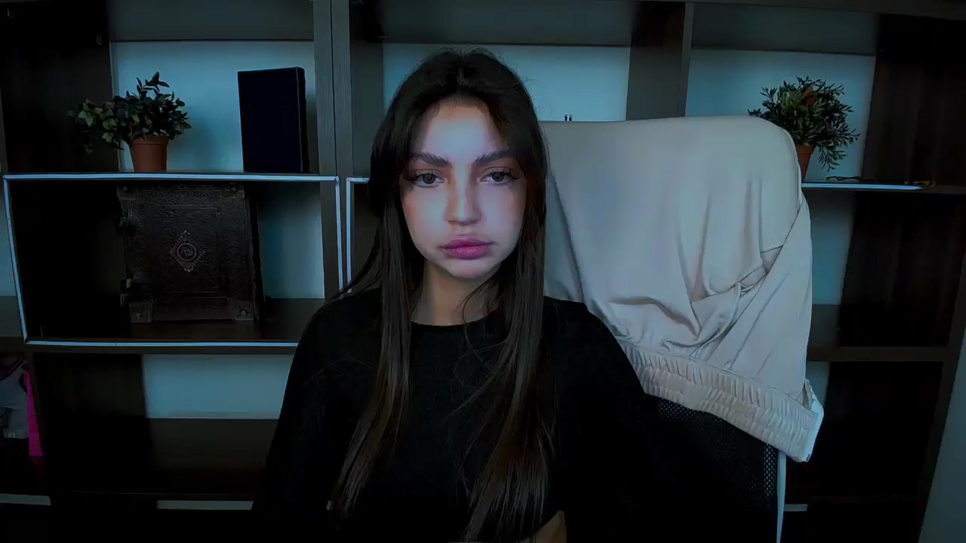 Gallery image thumbnail from Lexi_Jos's myfreecams stream on, 05/03/2025, 13:57 image 18 of 20