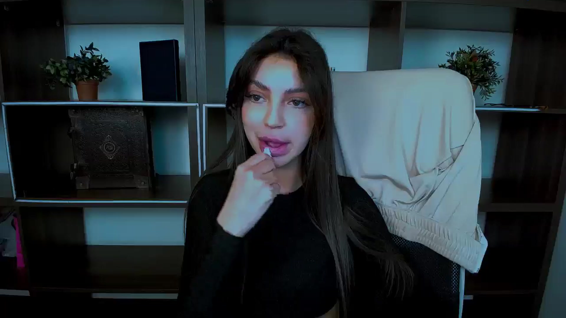 Gallery image thumbnail from Lexi_Jos's myfreecams stream on, 05/03/2025, 13:57 image 19 of 20