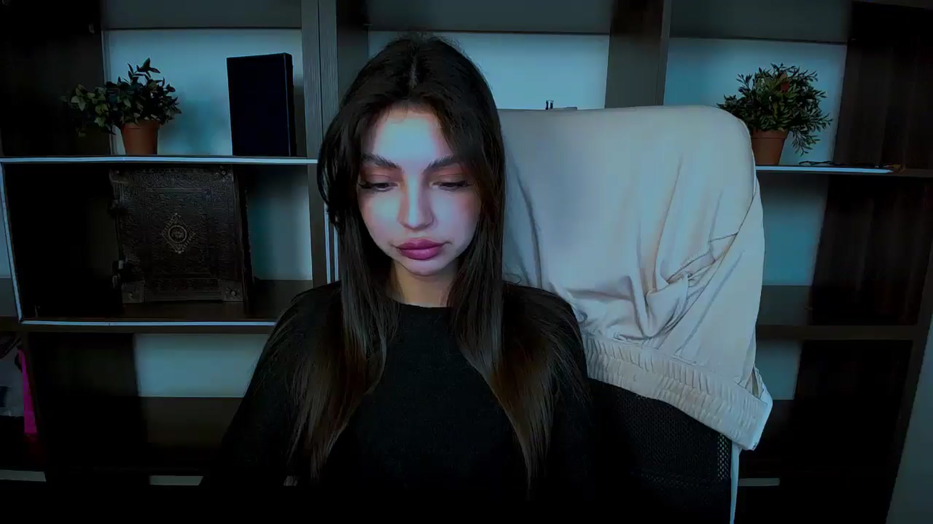 Gallery image thumbnail from Lexi_Jos's myfreecams stream on, 05/03/2025, 17:52 image 15 of 20
