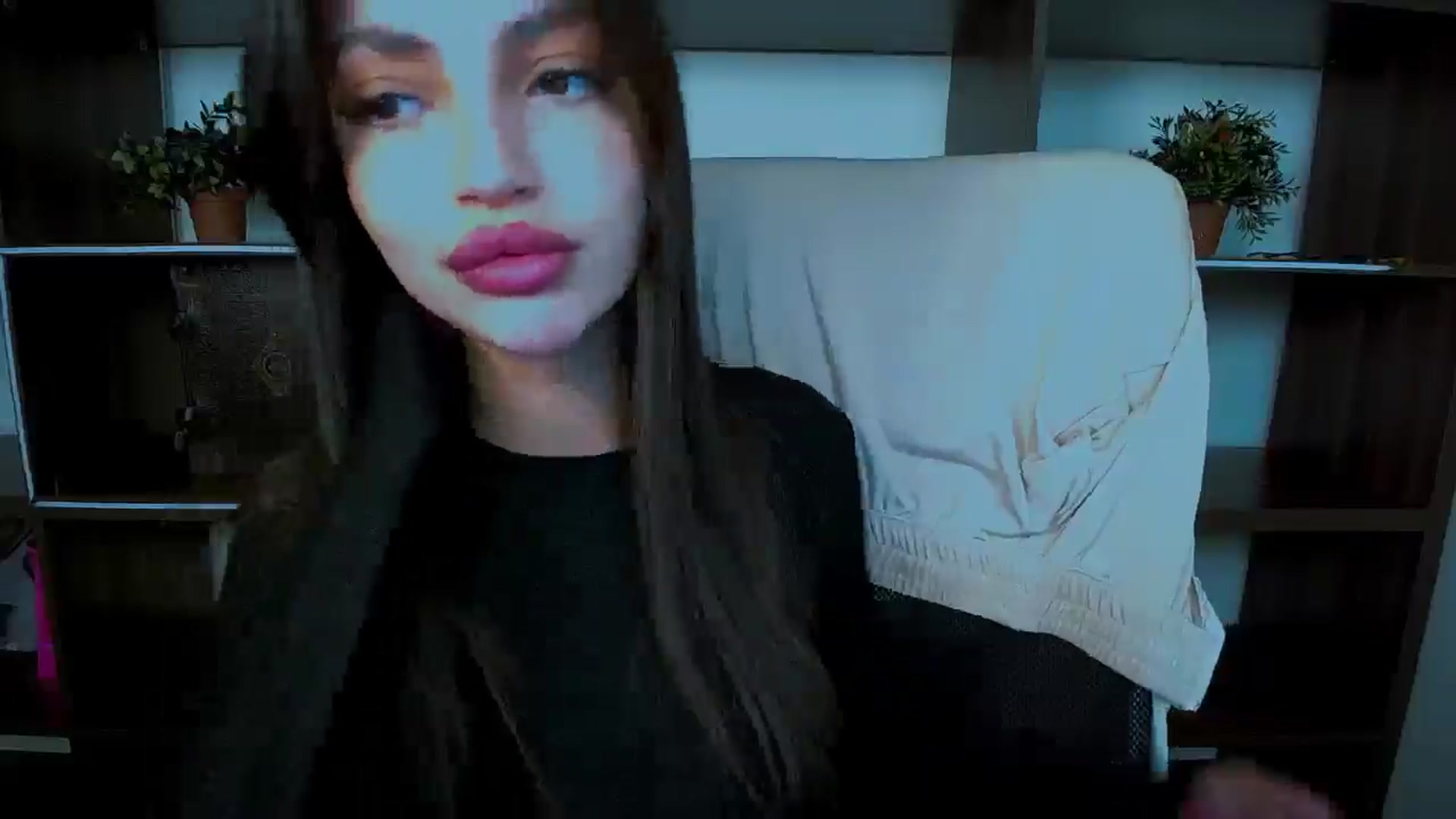 Gallery image thumbnail from Lexi_Jos's myfreecams stream on, 05/03/2025, 17:52 image 14 of 20