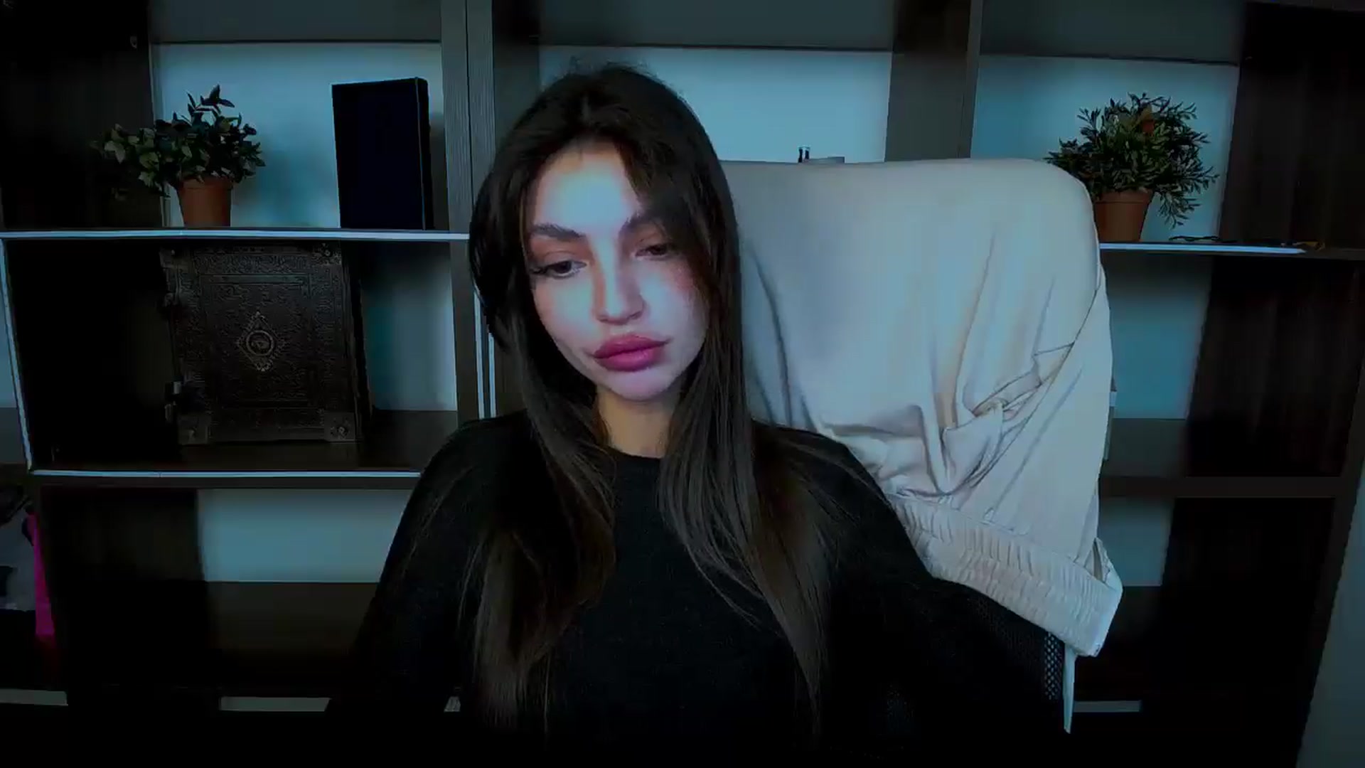 Gallery image thumbnail from Lexi_Jos's myfreecams stream on, 05/03/2025, 17:52 image 17 of 20