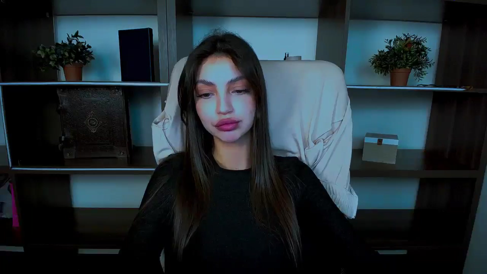 Gallery image thumbnail from Lexi_Jos's myfreecams stream on, 05/03/2025, 17:52 image 9 of 20