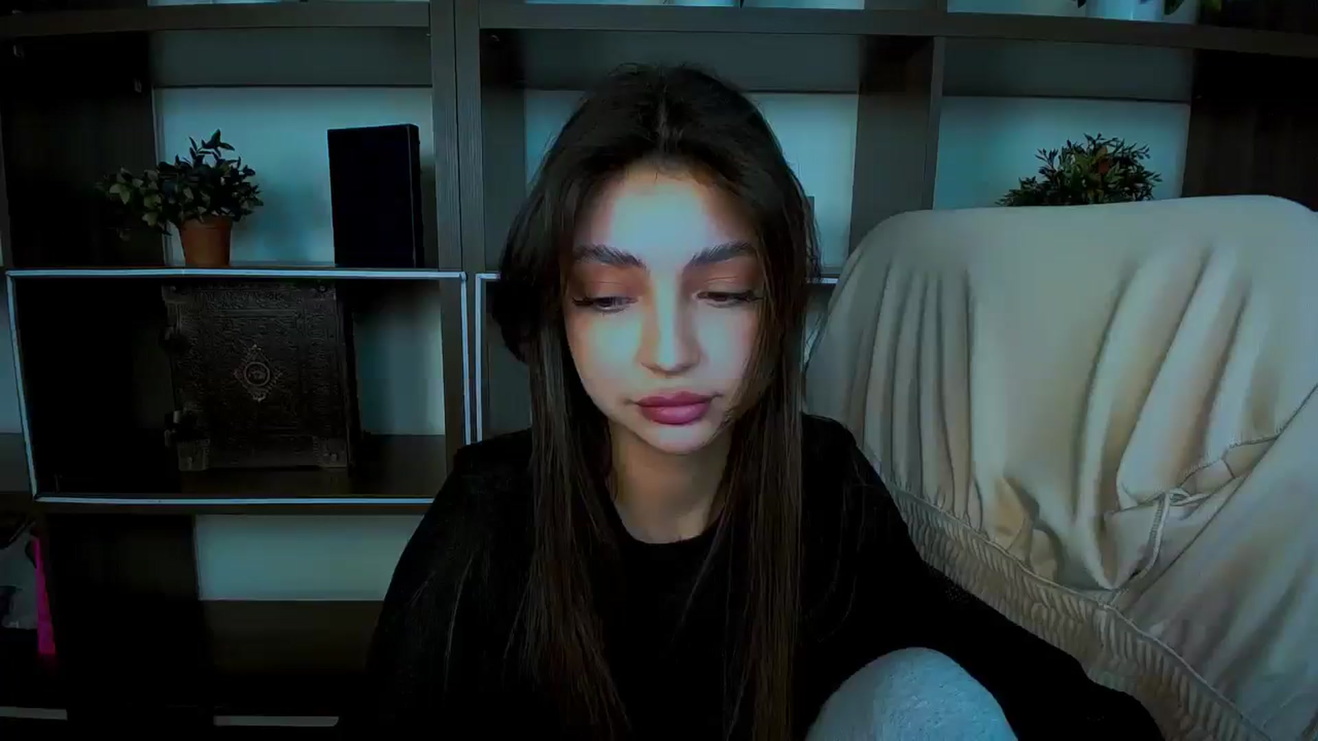 Gallery image thumbnail from Lexi_Jos's myfreecams stream on, 05/03/2025, 18:48 image 12 of 20