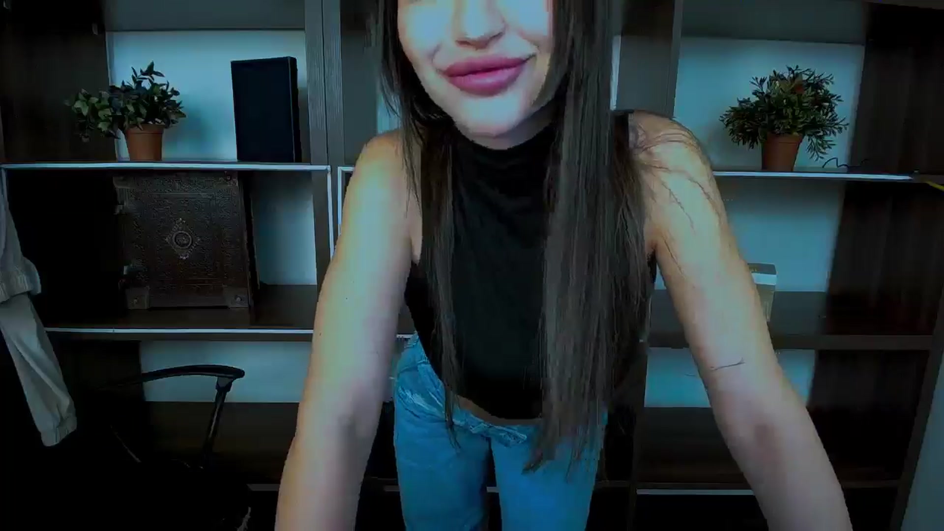 Gallery image thumbnail from Lexi_Jos's myfreecams stream on, 05/04/2025, 14:01 image 7 of 20