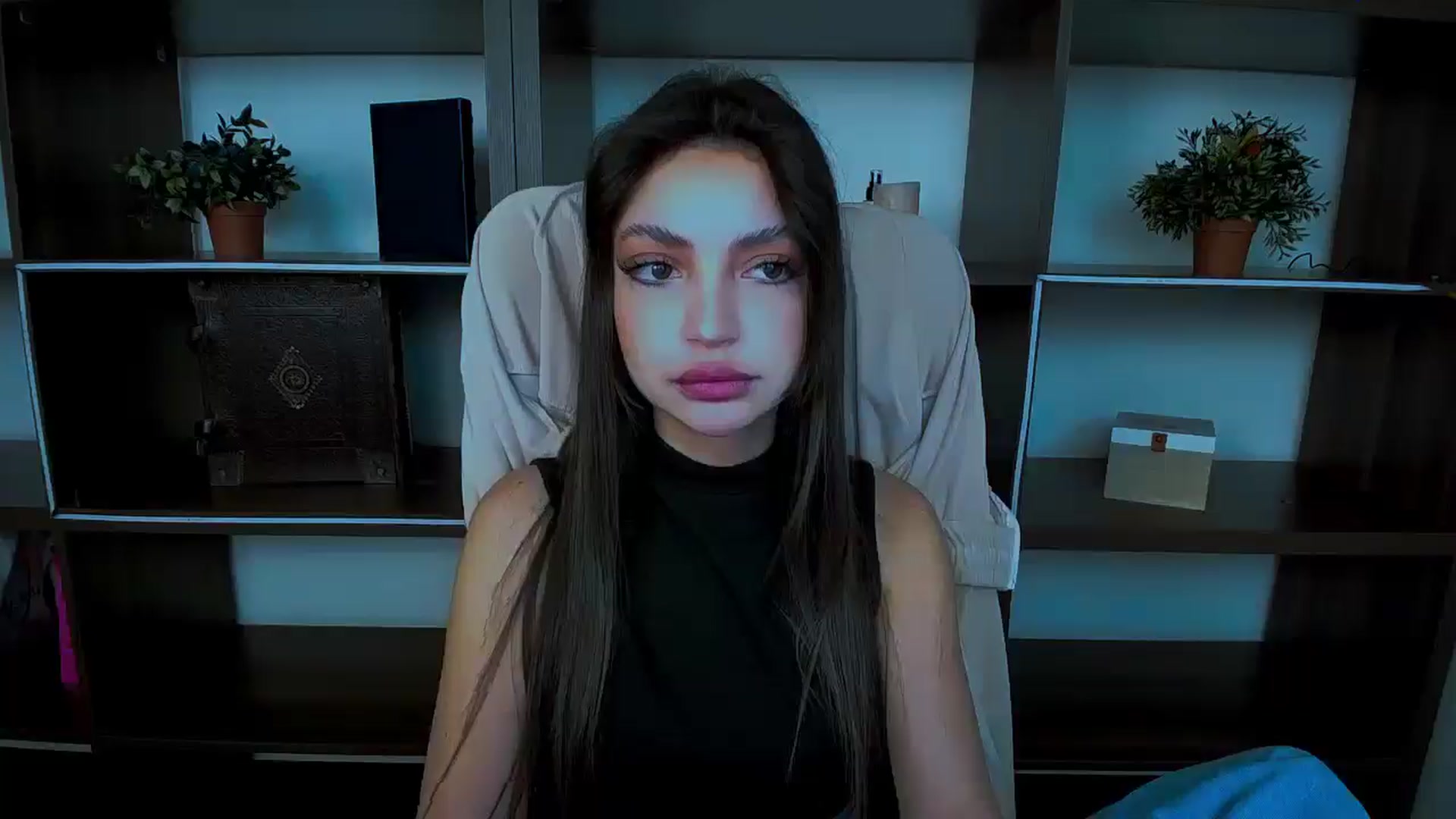 Gallery image thumbnail from Lexi_Jos's myfreecams stream on, 05/04/2025, 14:33 image 3 of 20