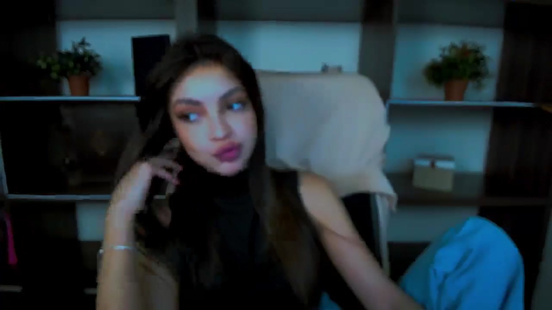 Gallery image thumbnail from Lexi_Jos's myfreecams stream on, 05/04/2025, 16:54 image 4 of 20