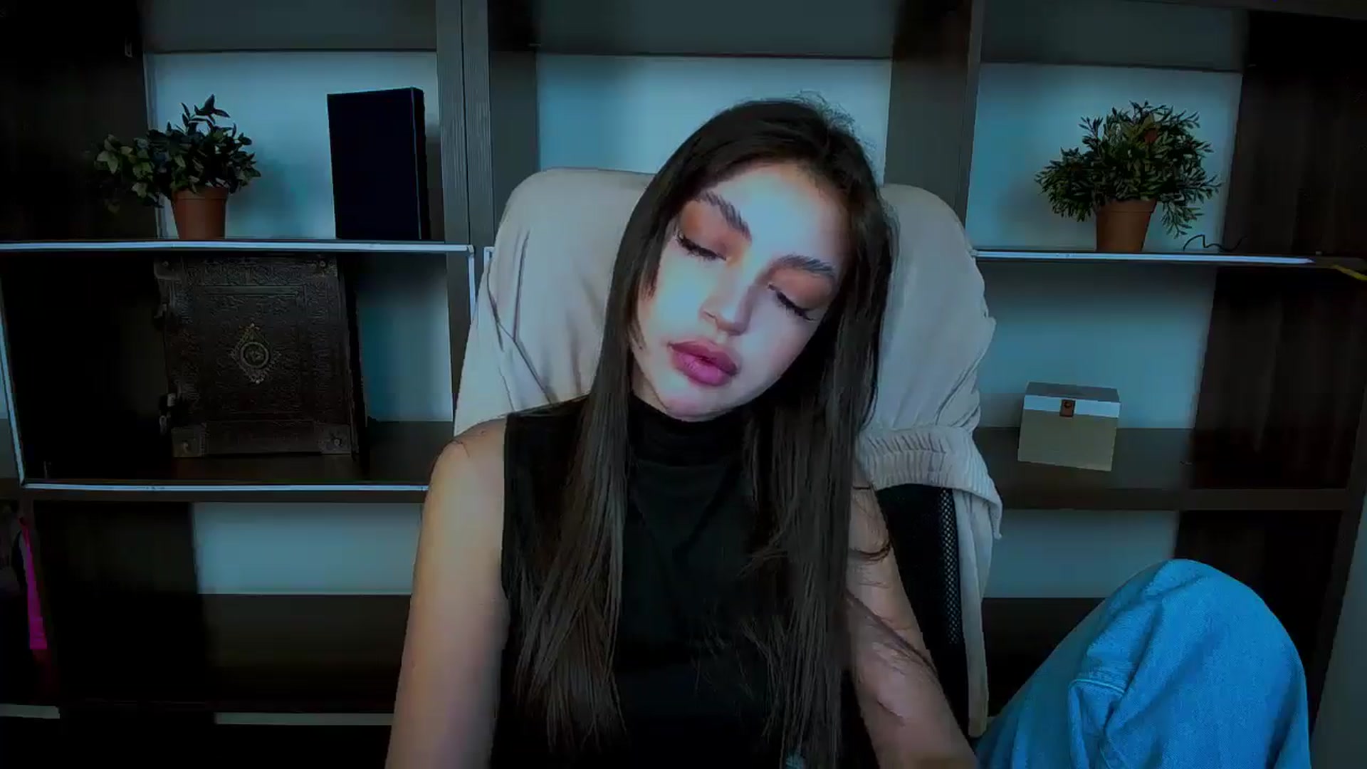 Gallery image thumbnail from Lexi_Jos's myfreecams stream on, 05/04/2025, 16:54 image 2 of 20
