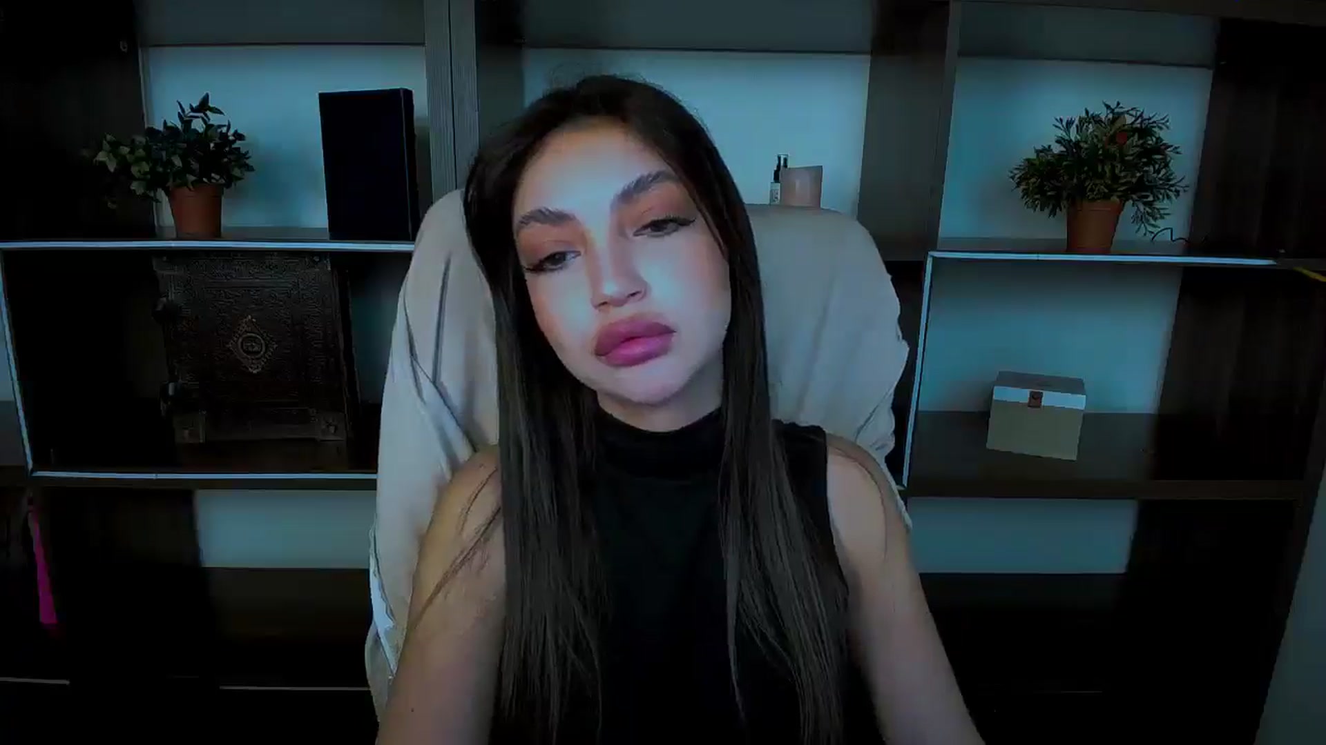 Gallery image thumbnail from Lexi_Jos's myfreecams stream on, 05/04/2025, 16:54 image 14 of 20