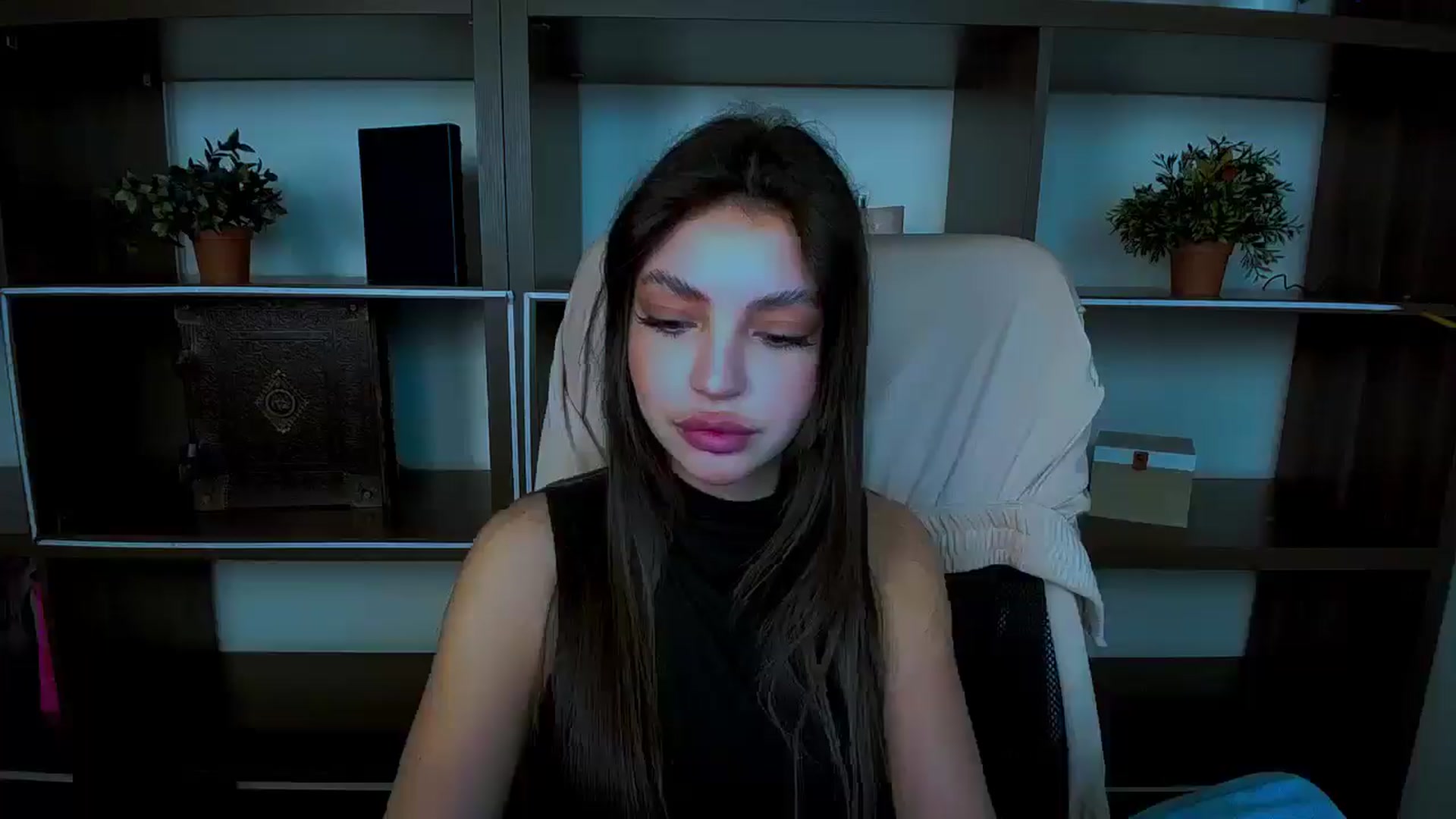 Gallery image thumbnail from Lexi_Jos's myfreecams stream on, 05/04/2025, 17:37 image 3 of 20