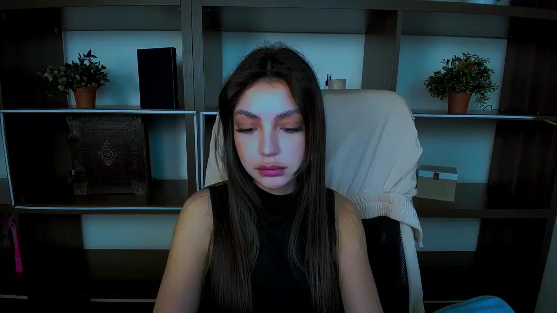 Gallery image thumbnail from Lexi_Jos's myfreecams stream on, 05/04/2025, 17:37 image 5 of 20