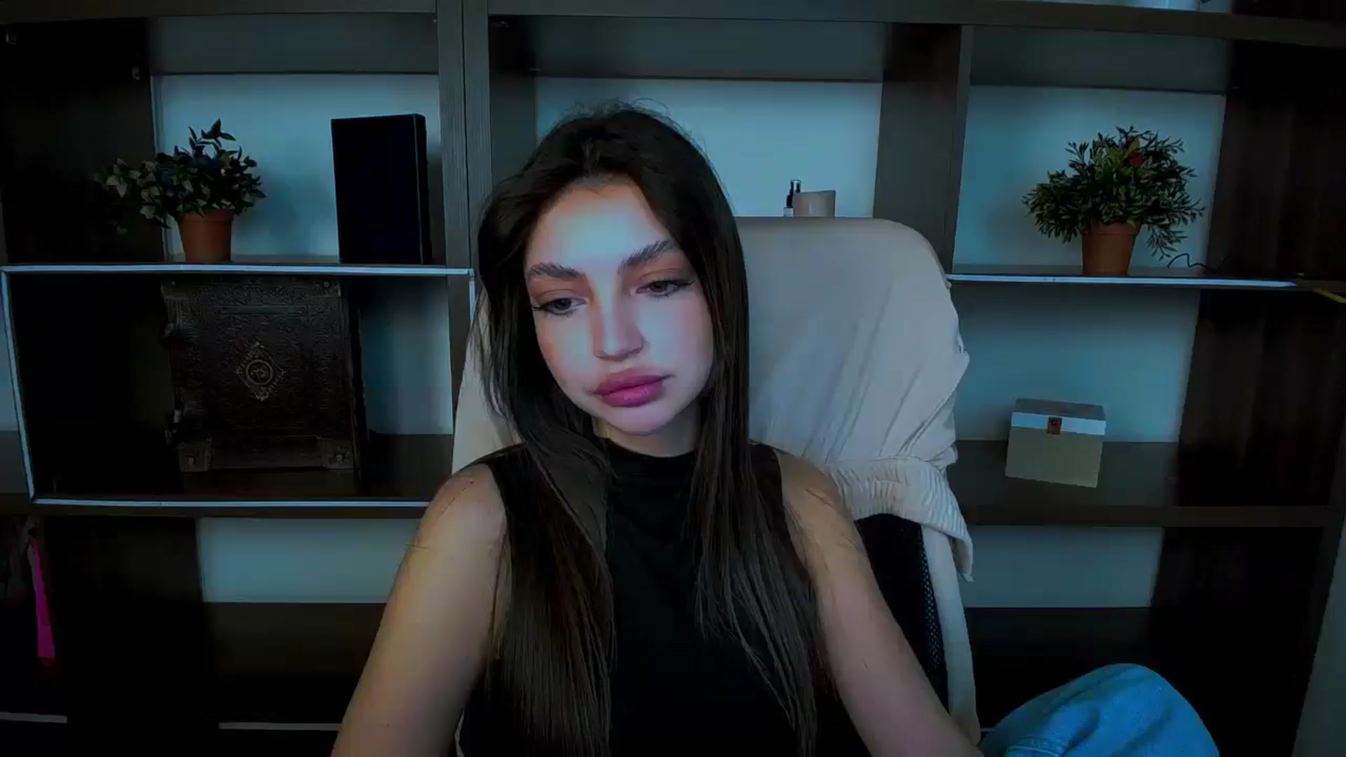 Gallery image thumbnail from Lexi_Jos's myfreecams stream on, 05/04/2025, 17:37 image 1 of 20