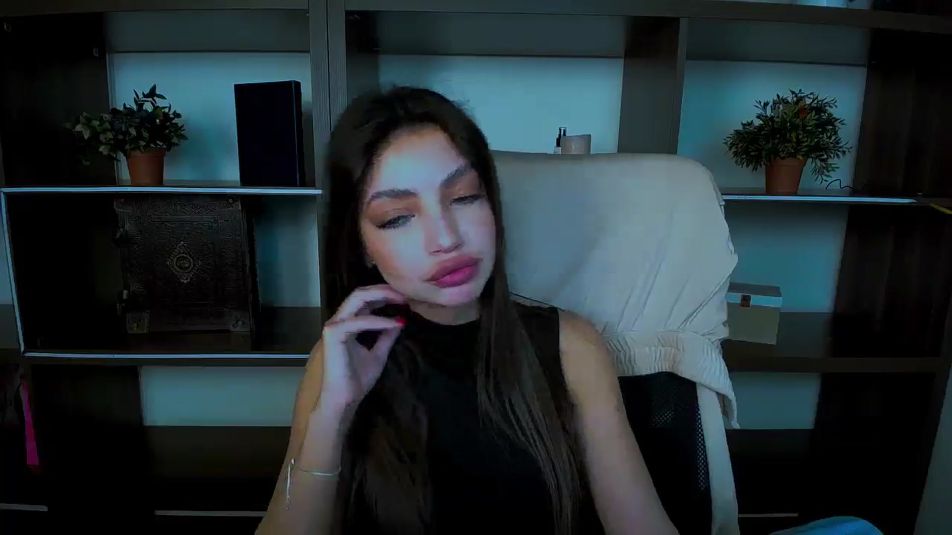 Gallery image thumbnail from Lexi_Jos's myfreecams stream on, 05/04/2025, 17:37 image 6 of 20