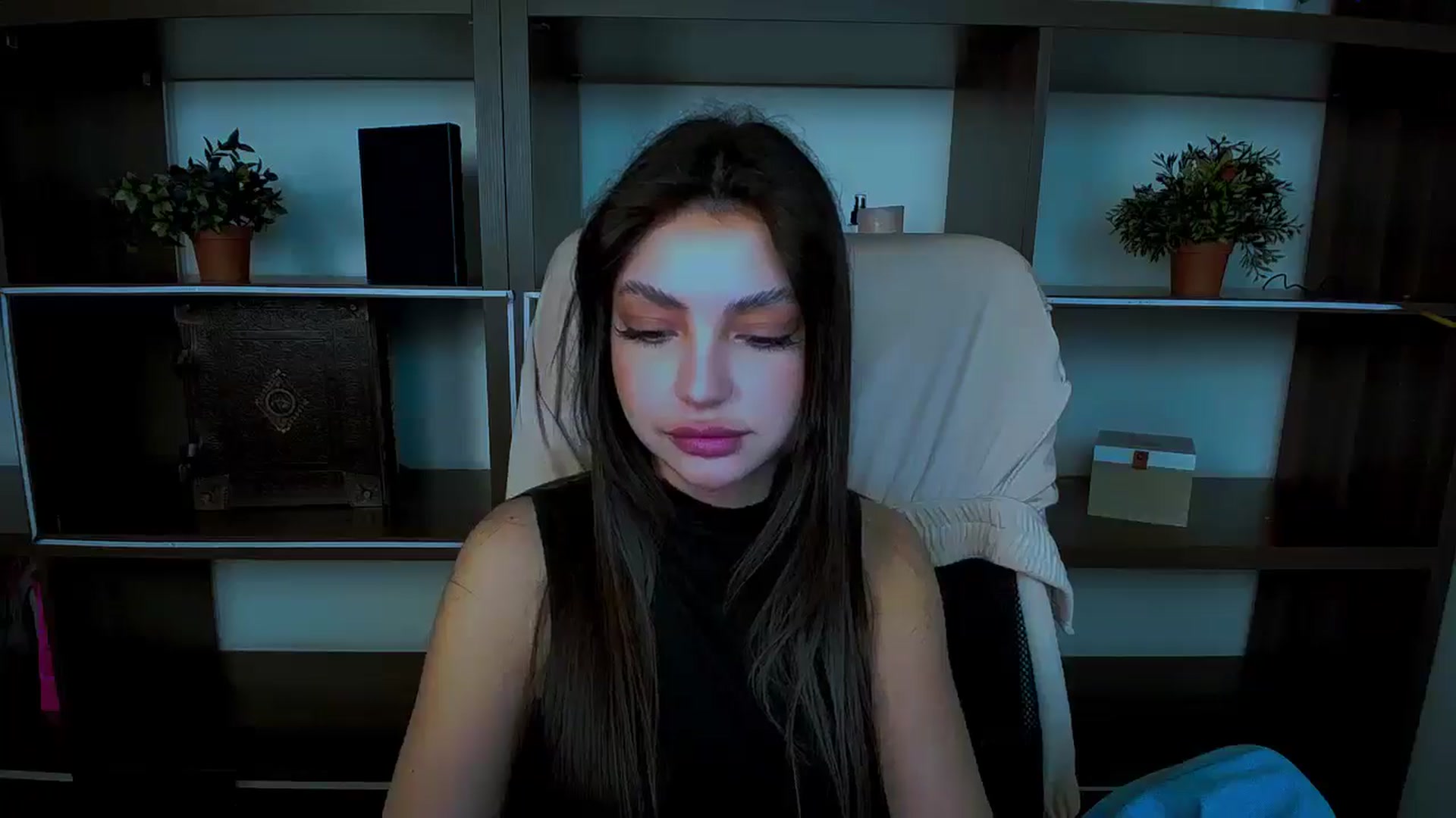 Gallery image thumbnail from Lexi_Jos's myfreecams stream on, 05/04/2025, 17:37 image 2 of 20