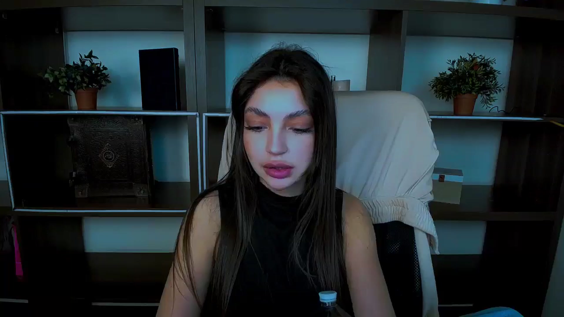 Gallery image thumbnail from Lexi_Jos's myfreecams stream on, 05/04/2025, 17:37 image 7 of 20