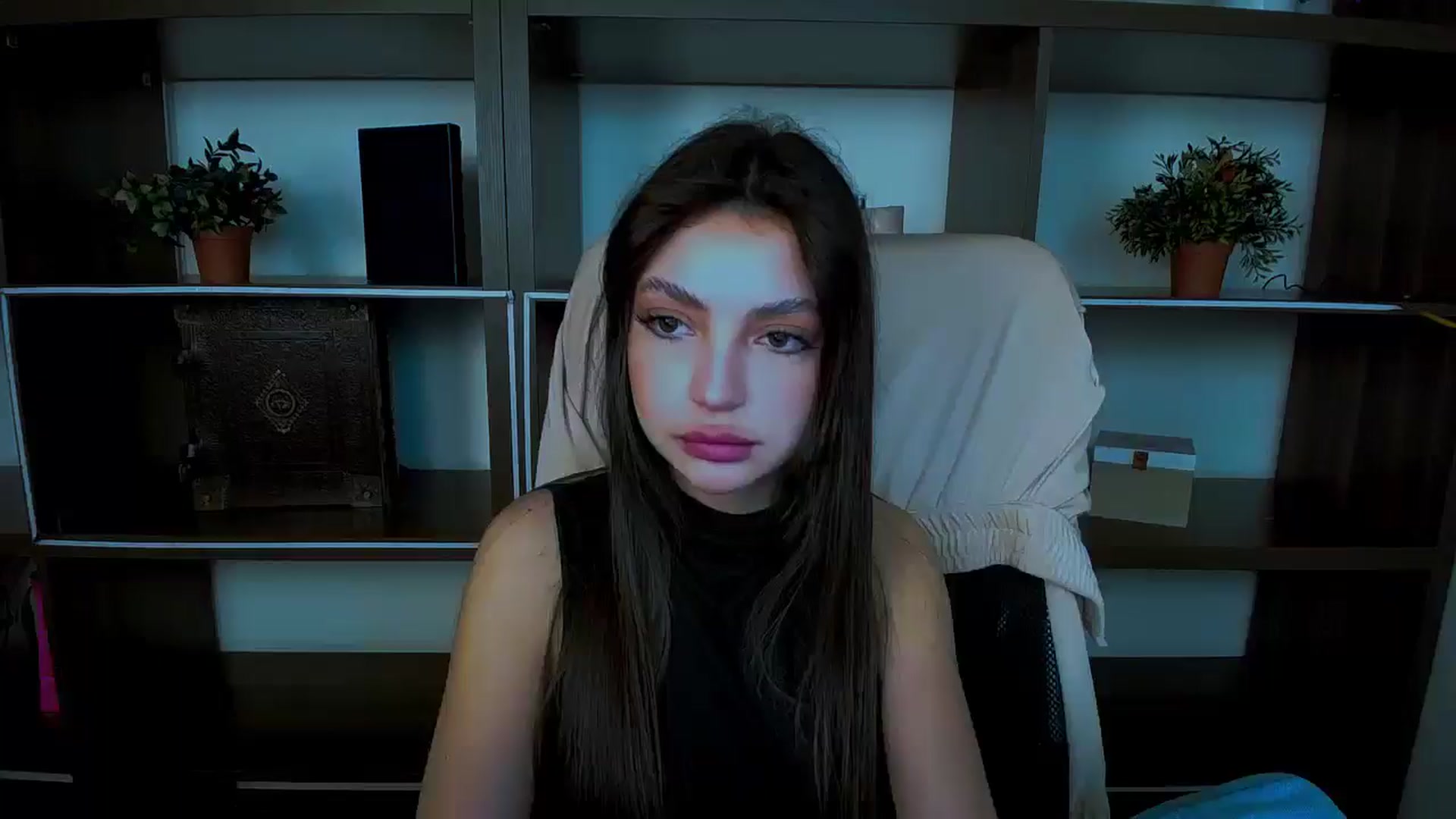 Gallery image thumbnail from Lexi_Jos's myfreecams stream on, 05/04/2025, 17:37 image 4 of 20