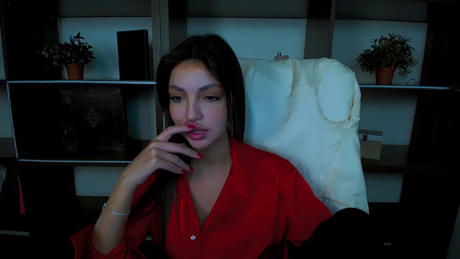 Gallery image thumbnail from Lexi_Jos's myfreecams stream on, 05/05/2025, 16:46 image 17 of 20