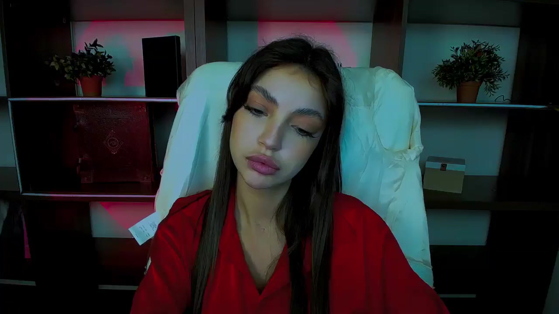 Gallery image thumbnail from Lexi_Jos's myfreecams stream on, 05/05/2025, 17:54 image 19 of 20