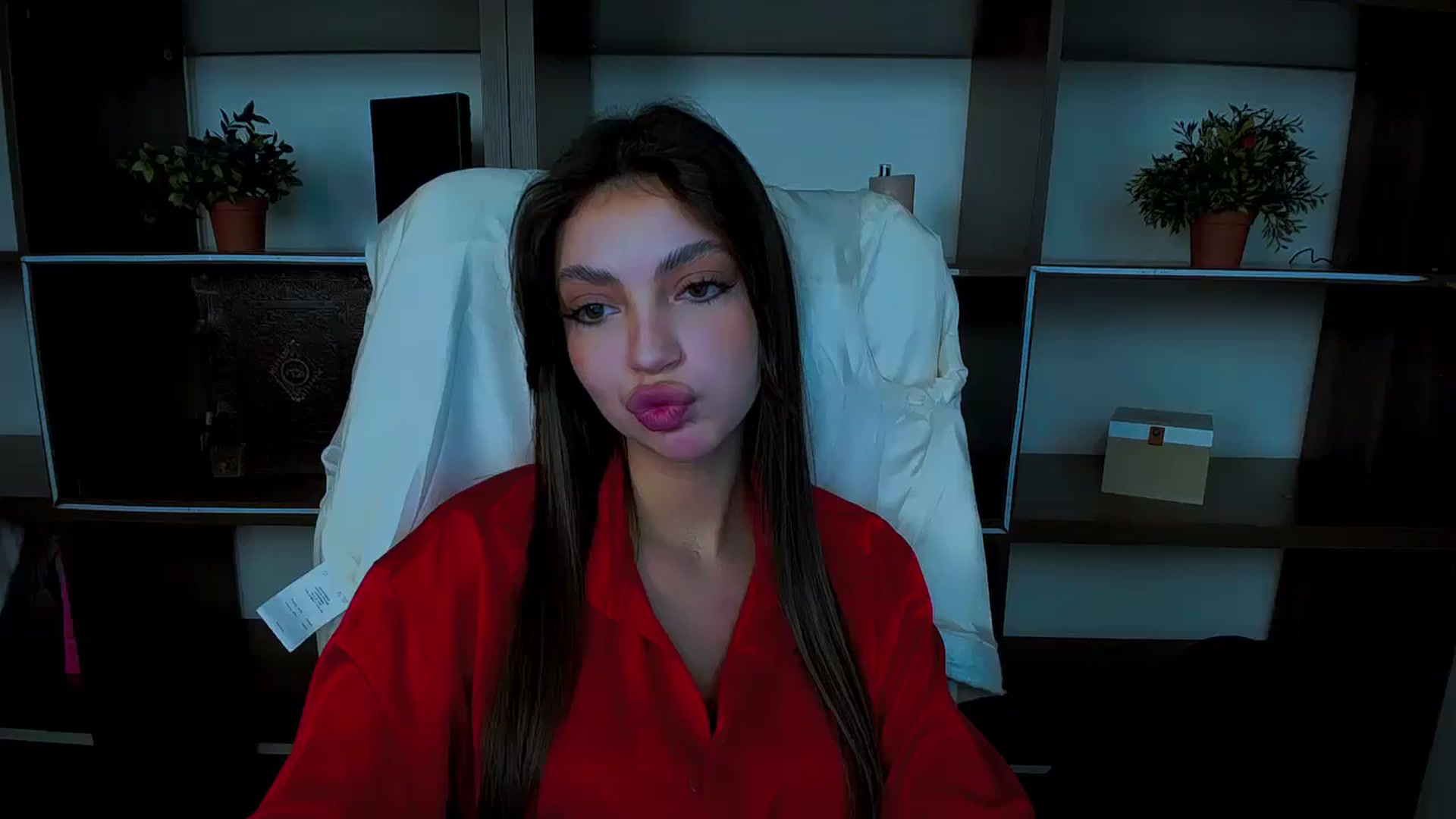 Gallery image thumbnail from Lexi_Jos's myfreecams stream on, 05/05/2025, 17:54 image 2 of 20