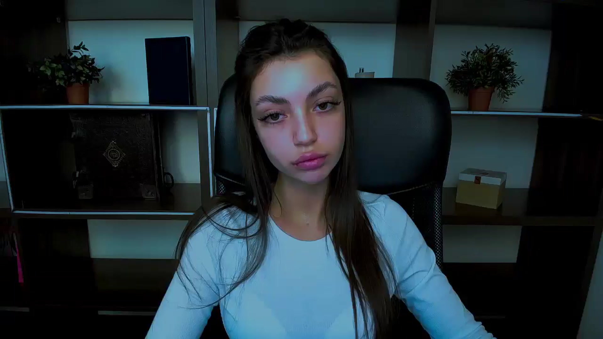 Gallery image thumbnail from Lexi_Jos's myfreecams stream on, 05/06/2025, 19:03 image 1 of 20