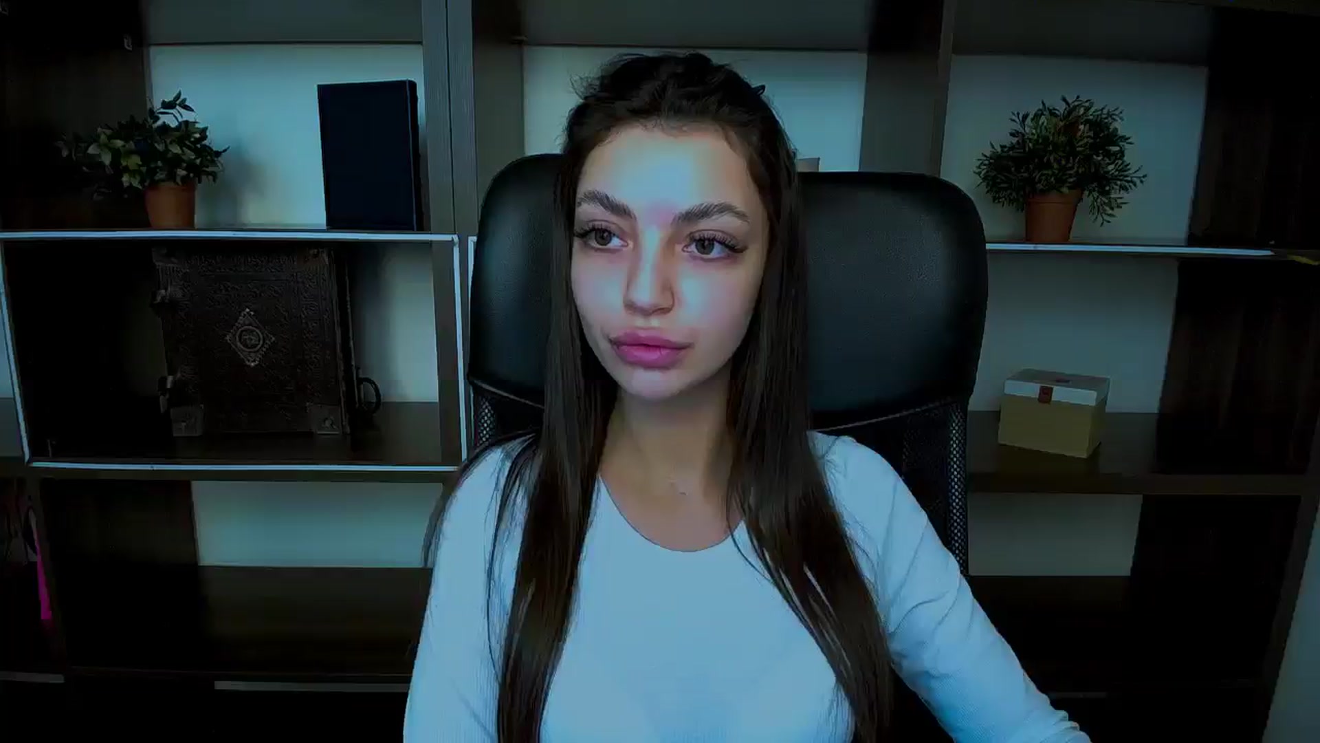 Gallery image thumbnail from Lexi_Jos's myfreecams stream on, 05/06/2025, 19:03 image 3 of 20